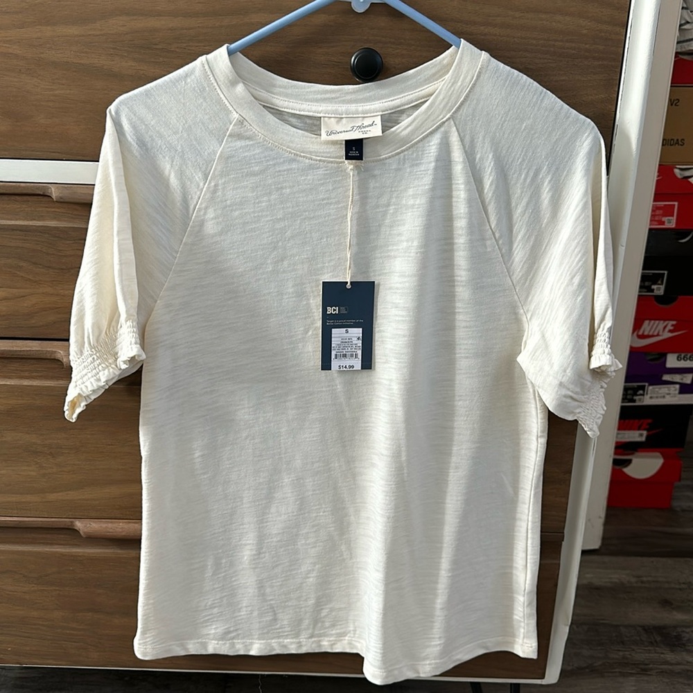 New with tags universal threads top size small